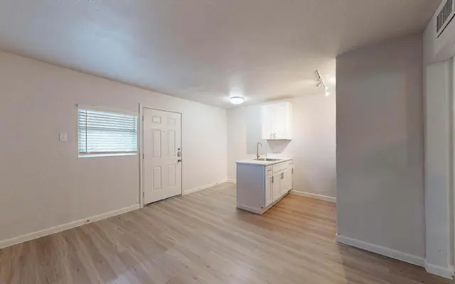 Sonora Apartments - Flooring, Corner, Floor