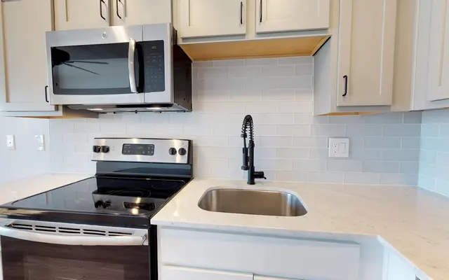 Ross & Matilda - Oven, Room, Indoors