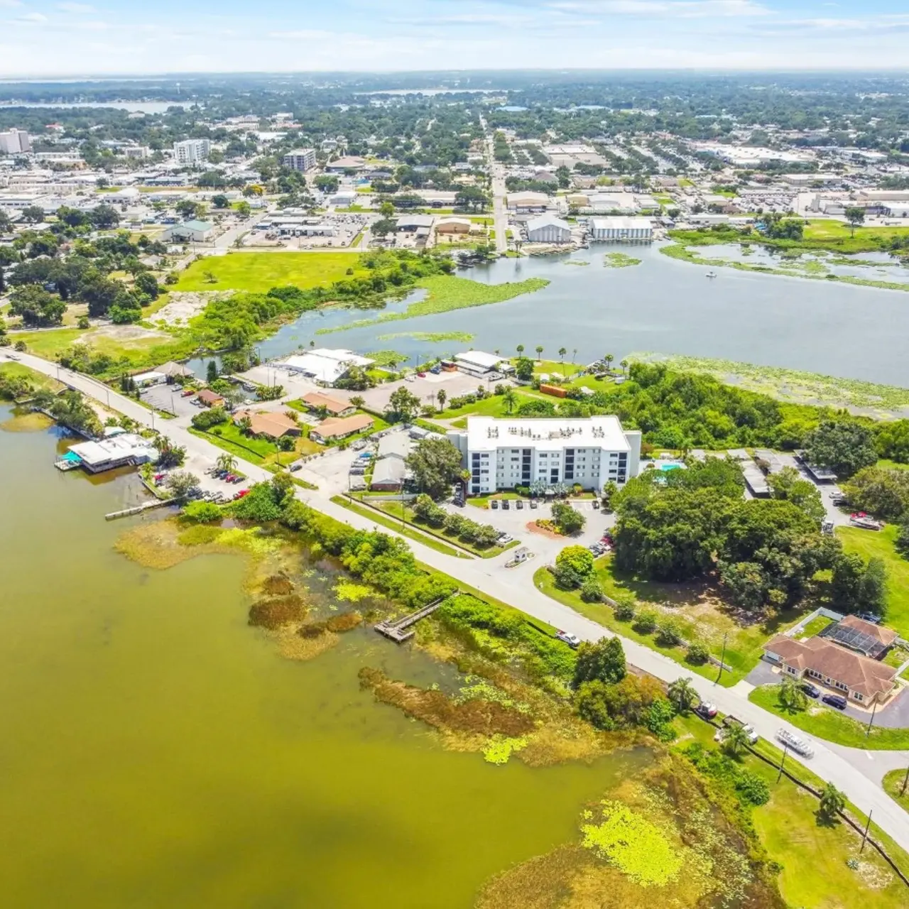 17- Lakeshore Club, Winter Haven, FL 33880.jpg