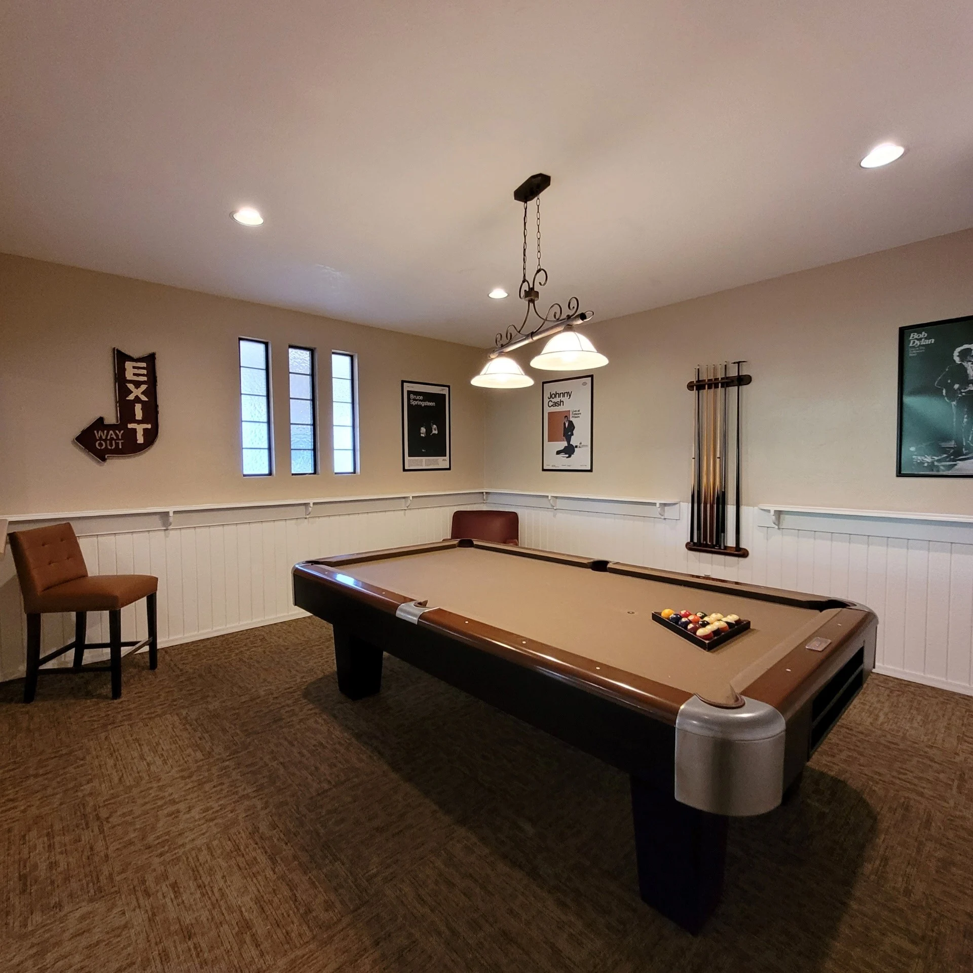 Lantana Apartments - Furniture, Table, Indoors