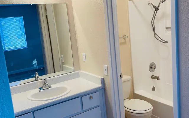 Sandalwood Place - Corner, Sink, Sink Faucet