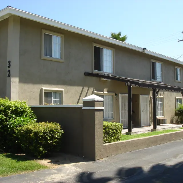 RiverGlen Apartments - City, Neighborhood, Building