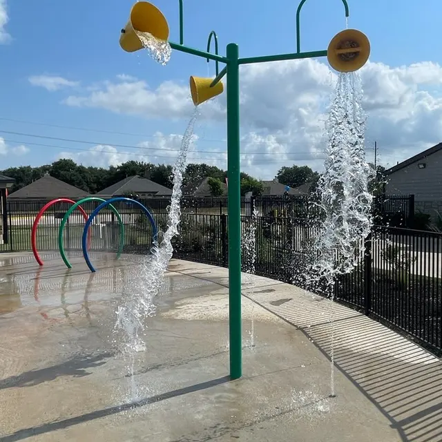 Esperanza at Keith Harrow Esperanza at Keith Harrow