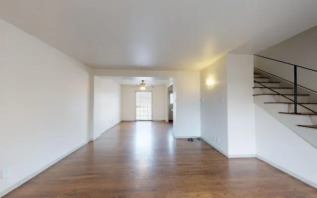 6015 Reiger - Wood, Floor