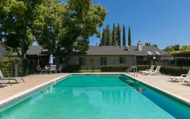 Bradshaw Place - Pool