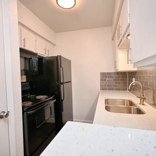 Marina del Rey - Kitchen, Indoors, Sink Faucet