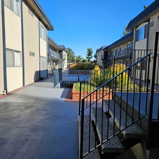 Casa de Granada Apartments - House, Housing, Staircase