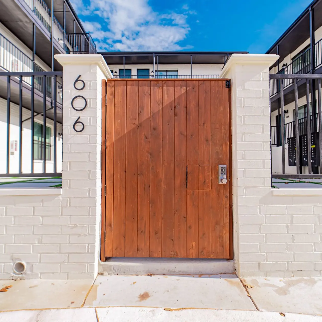 Perrin Flats Perrin Flats - Exterior