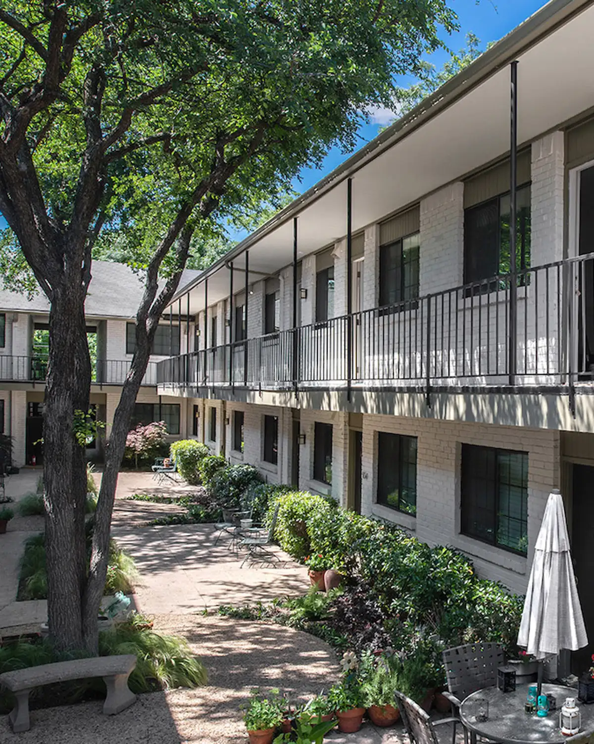 Austin's Place Apartments Austin's Place Apartments - Bench, Patio