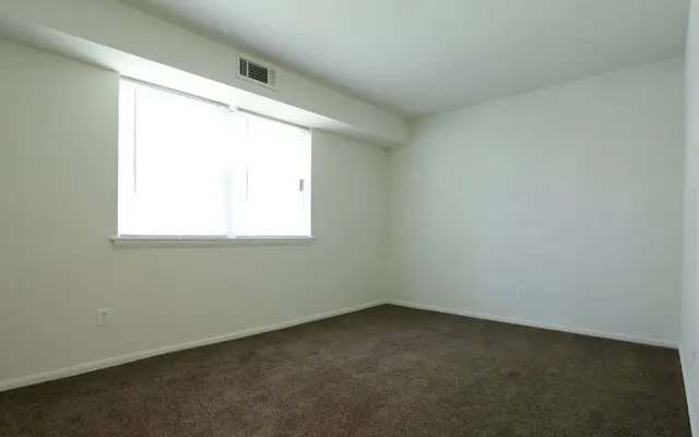 Stonehurst Garden - Room