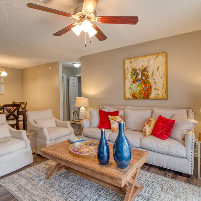 4000 Horizon Hill - Living Room 4000 Horizon Hill - Rug, Room, Wood