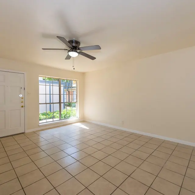 Palm Shores - Floor, Corner, Flooring