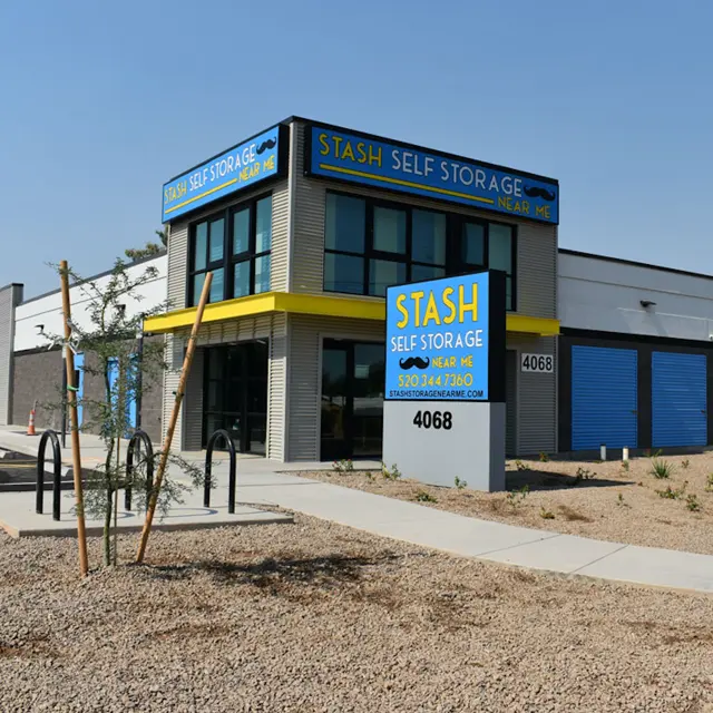 STASH SELF STORAGE NEAR ME - FORT LOWELL