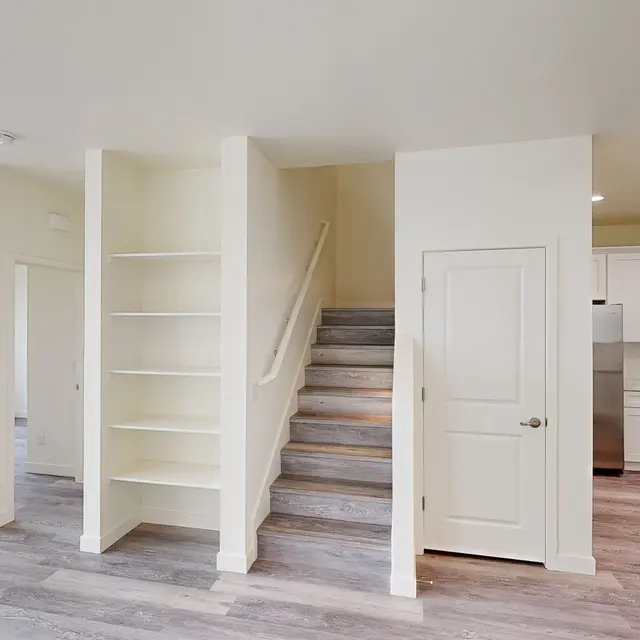 4BR, 3BA - 1736SF 4BR, 3BA - 1736SF