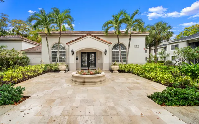 Woodsale Oaks Woodsale Oaks - House, Housing, Villa