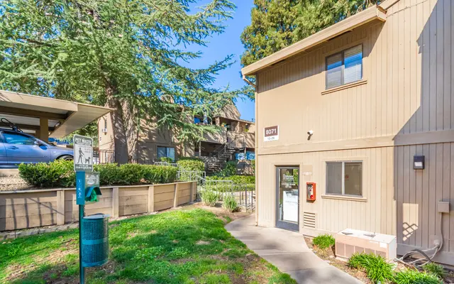 Donner at Fair Oaks - Outdoors, Shelter, Backyard