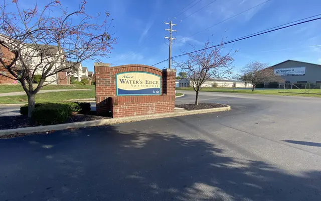 Arbors at Water's Edge