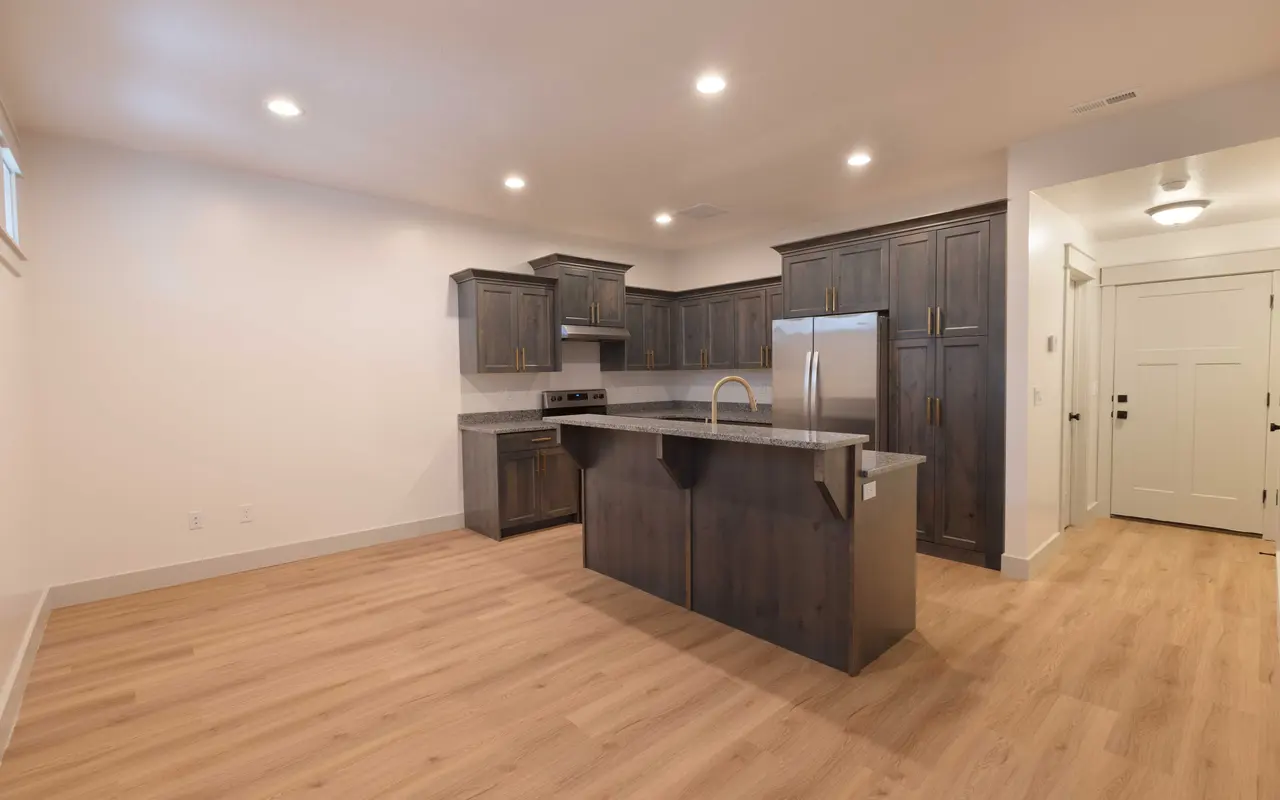 Copperwoods at Harrisville - Indoors, Interior Design, Corner