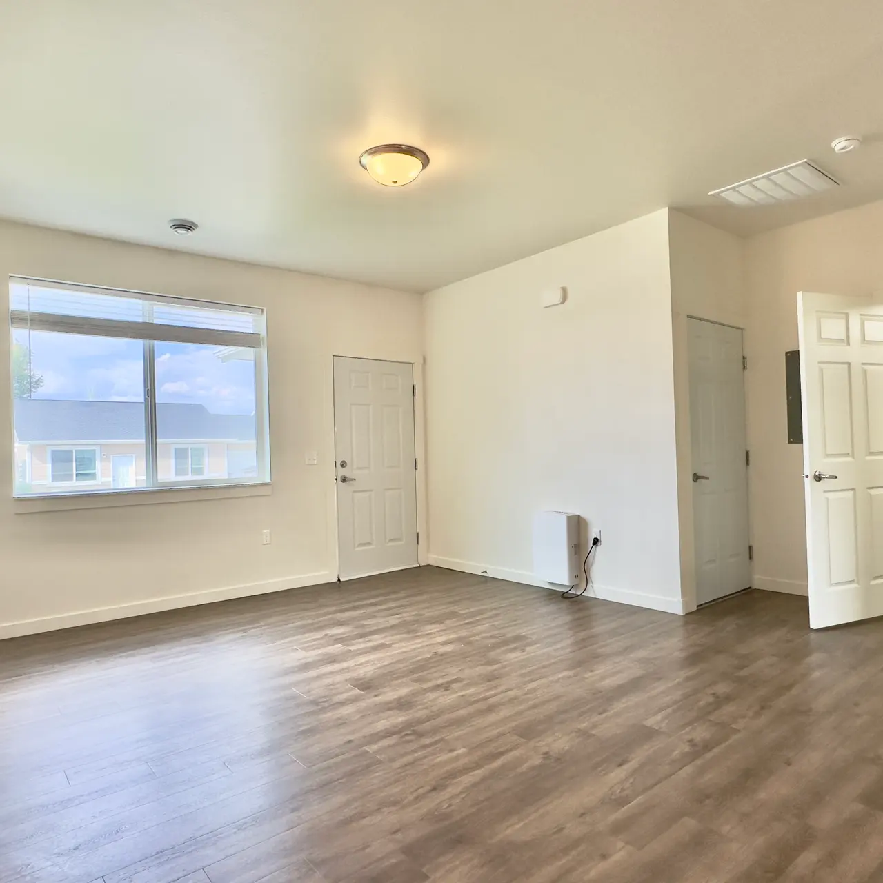 apartment large bedroom, apartment primary bedroom Primary bedroom in an unfurnished apartment, showcasing clean, spacious design