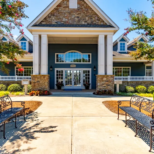 Summer Lake Summer Lake - Bench, Furniture, Building