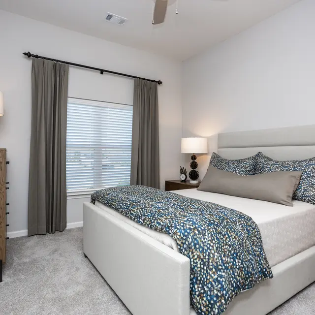 Lakewood Station Lakewood Station - Corner, Lamp, Indoors