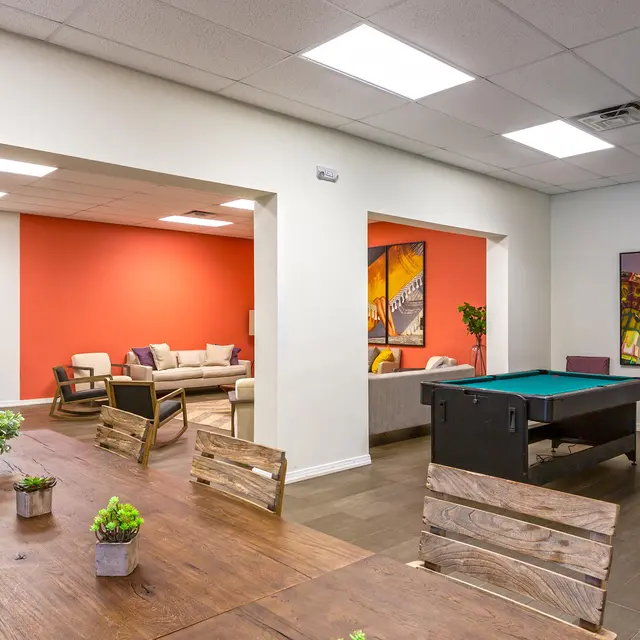 Biscayne - Room, Wood