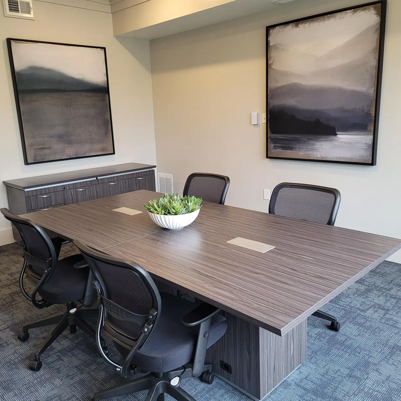 Sea Sound - Room, Chair