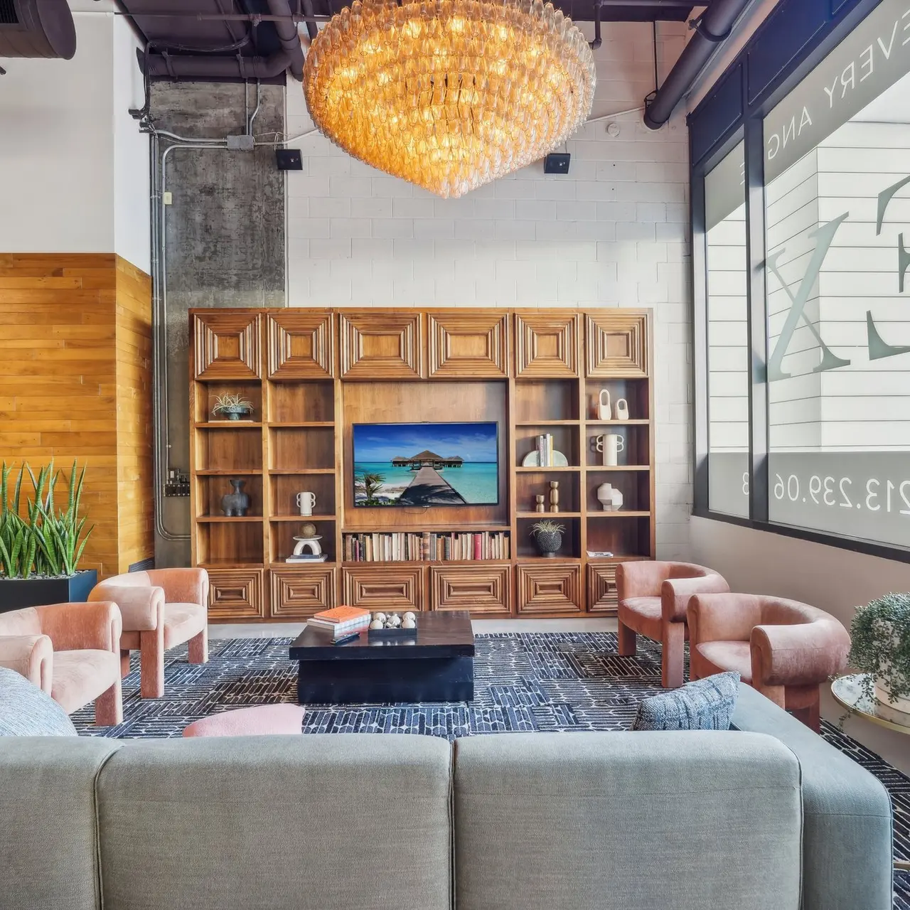 Lobby Lounge - APEX. The One.