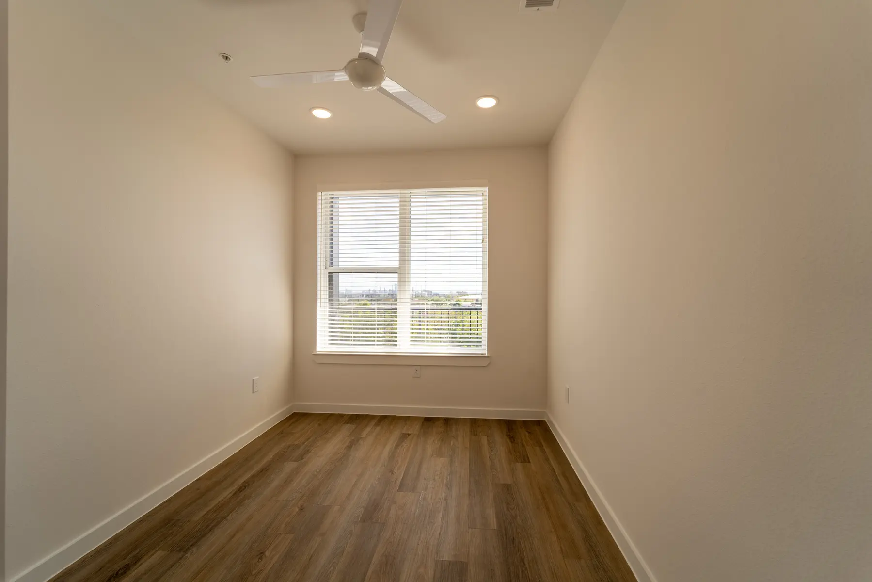 Ellis Highline - Floor, Flooring, Ceiling Fan