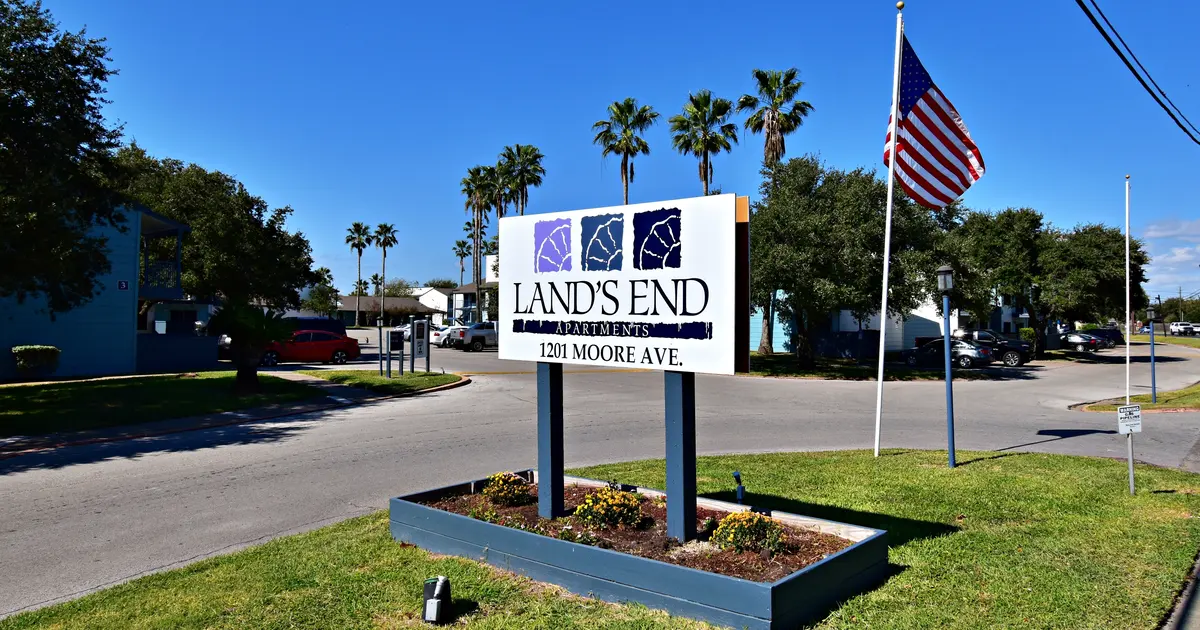Land's End Apartments