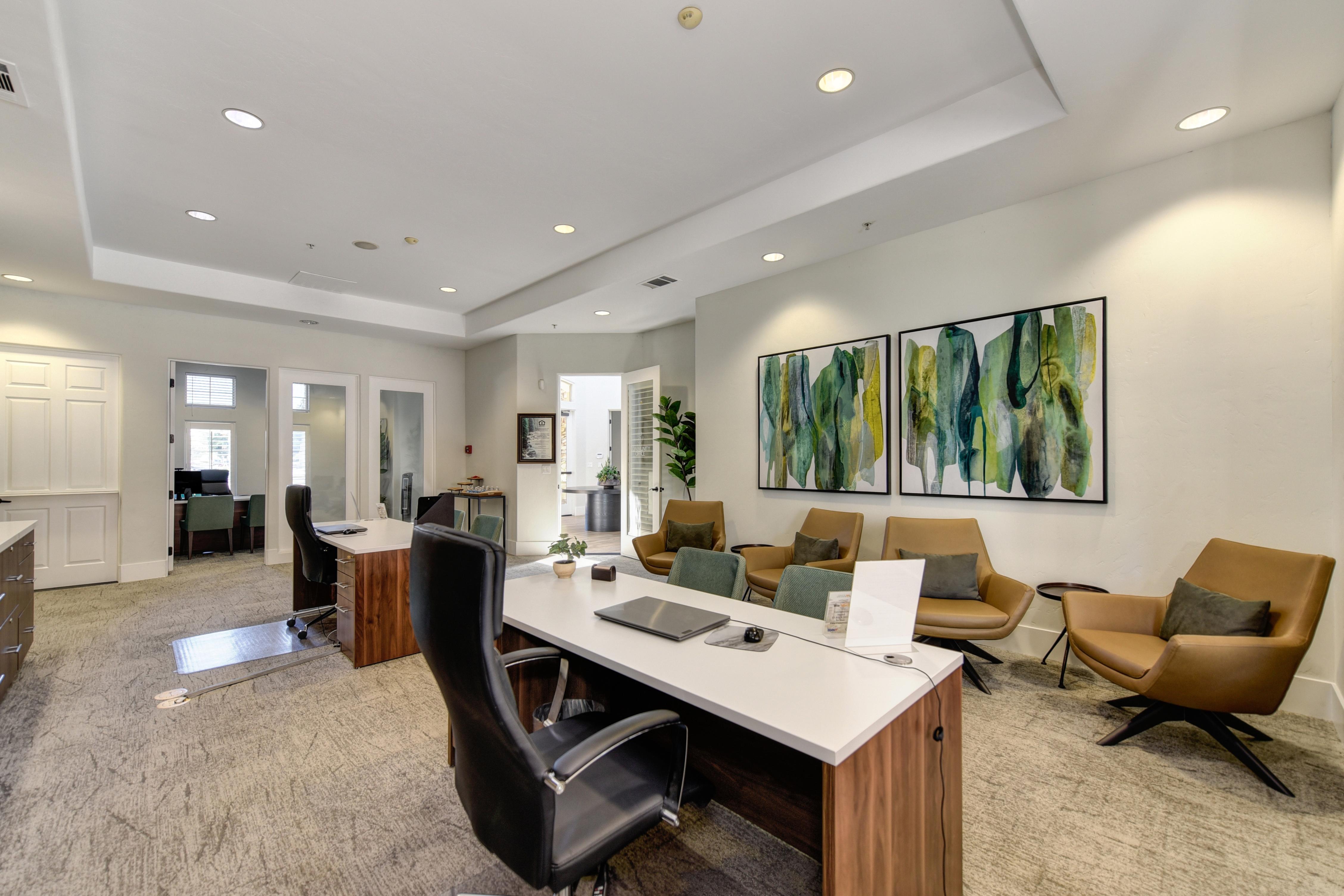 Paseo Villas - Chair, Indoors, Room