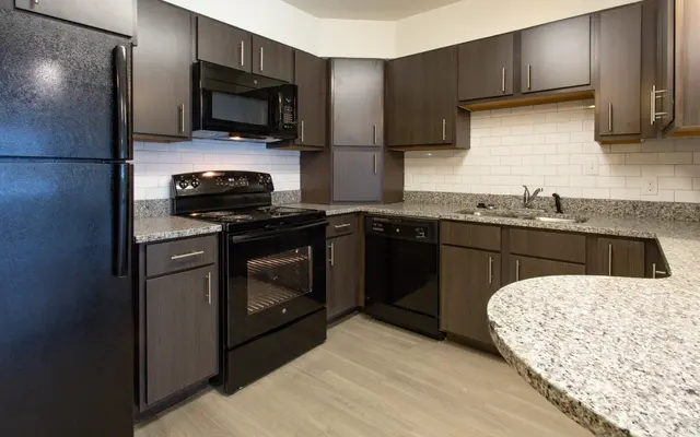 Casañas Village Apartments - Room