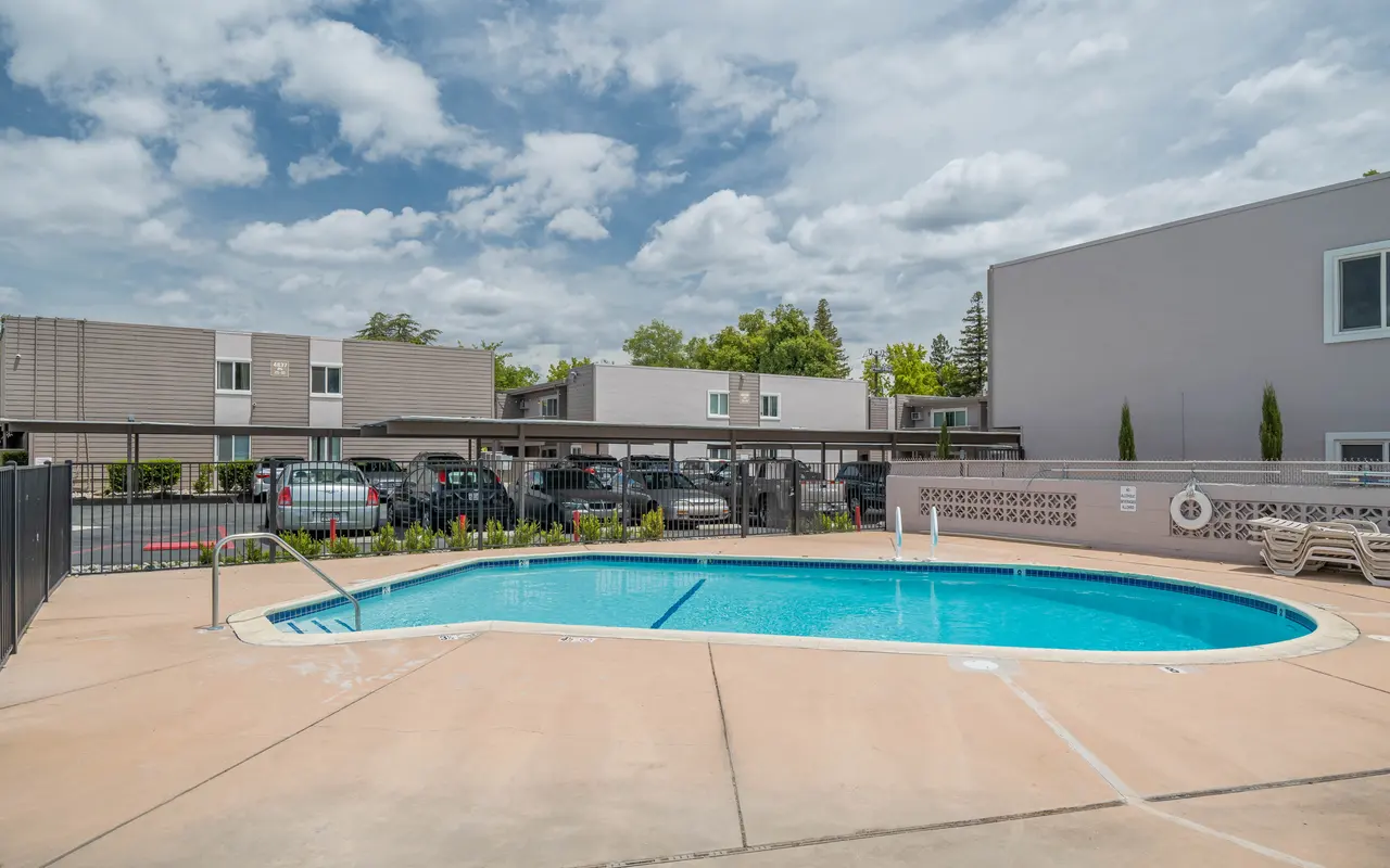 Magnolia Court Apartments - Pool, Water, Hotel