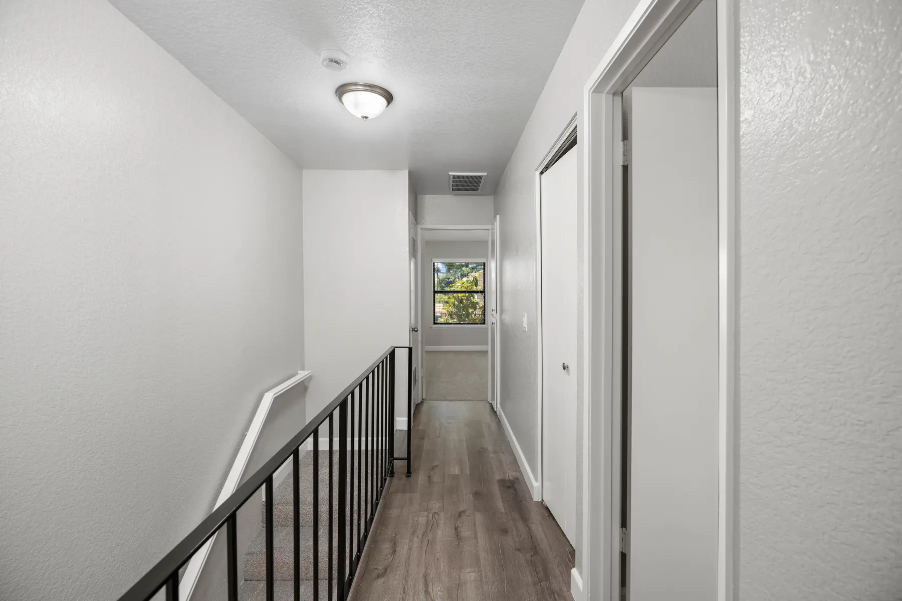 Crestview Townhomes - Lamp, Indoors, Hallway