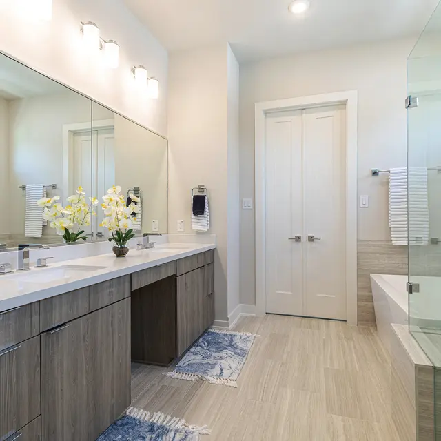 ACODA Galleria - Bathroom, Sink, Bathtub