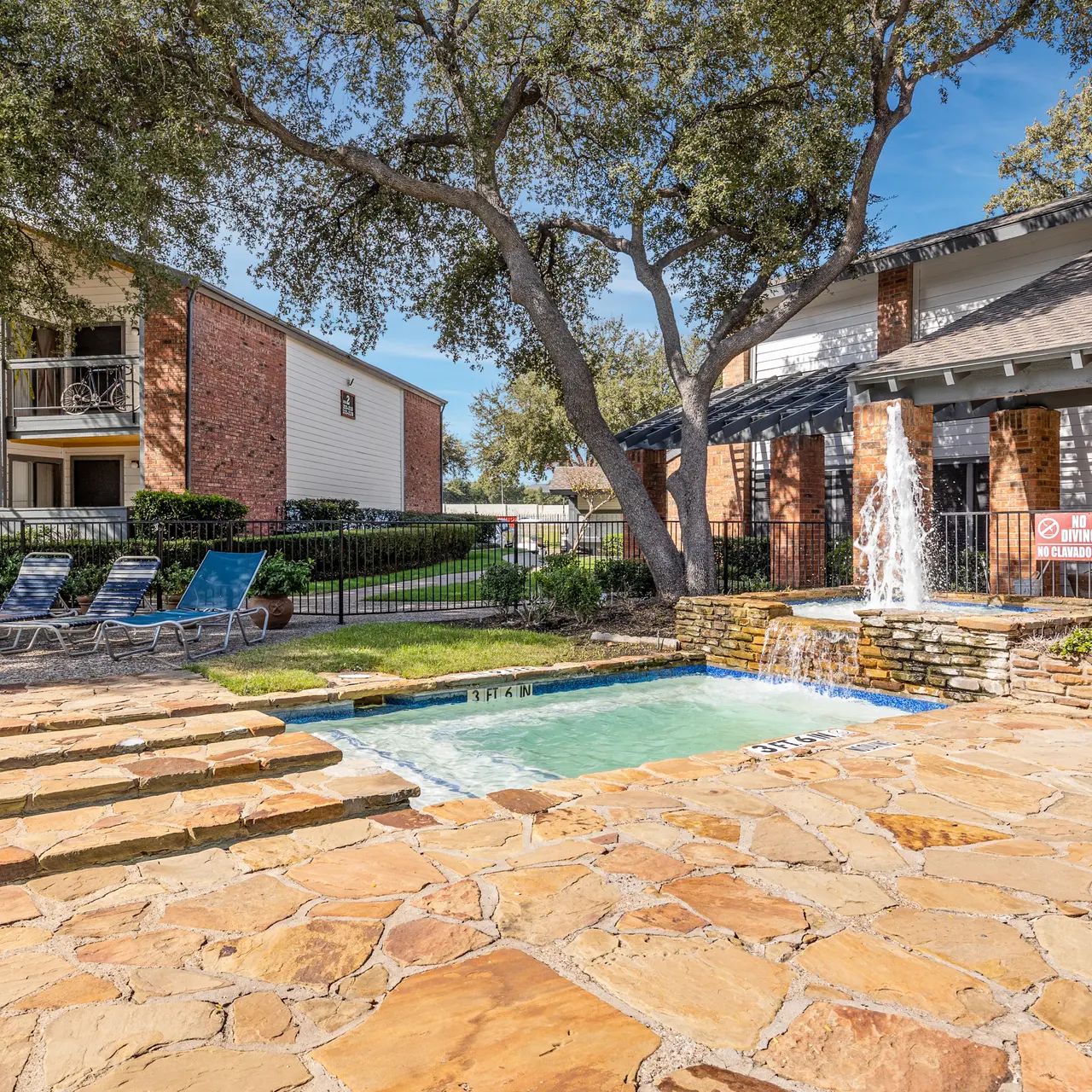 Clayton Pointe - Walkway, Path, Flagstone