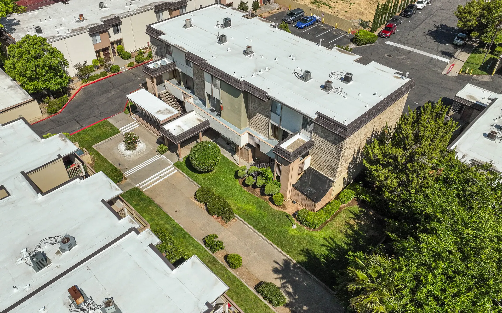 Crestview North - Architecture, Building, Outdoors