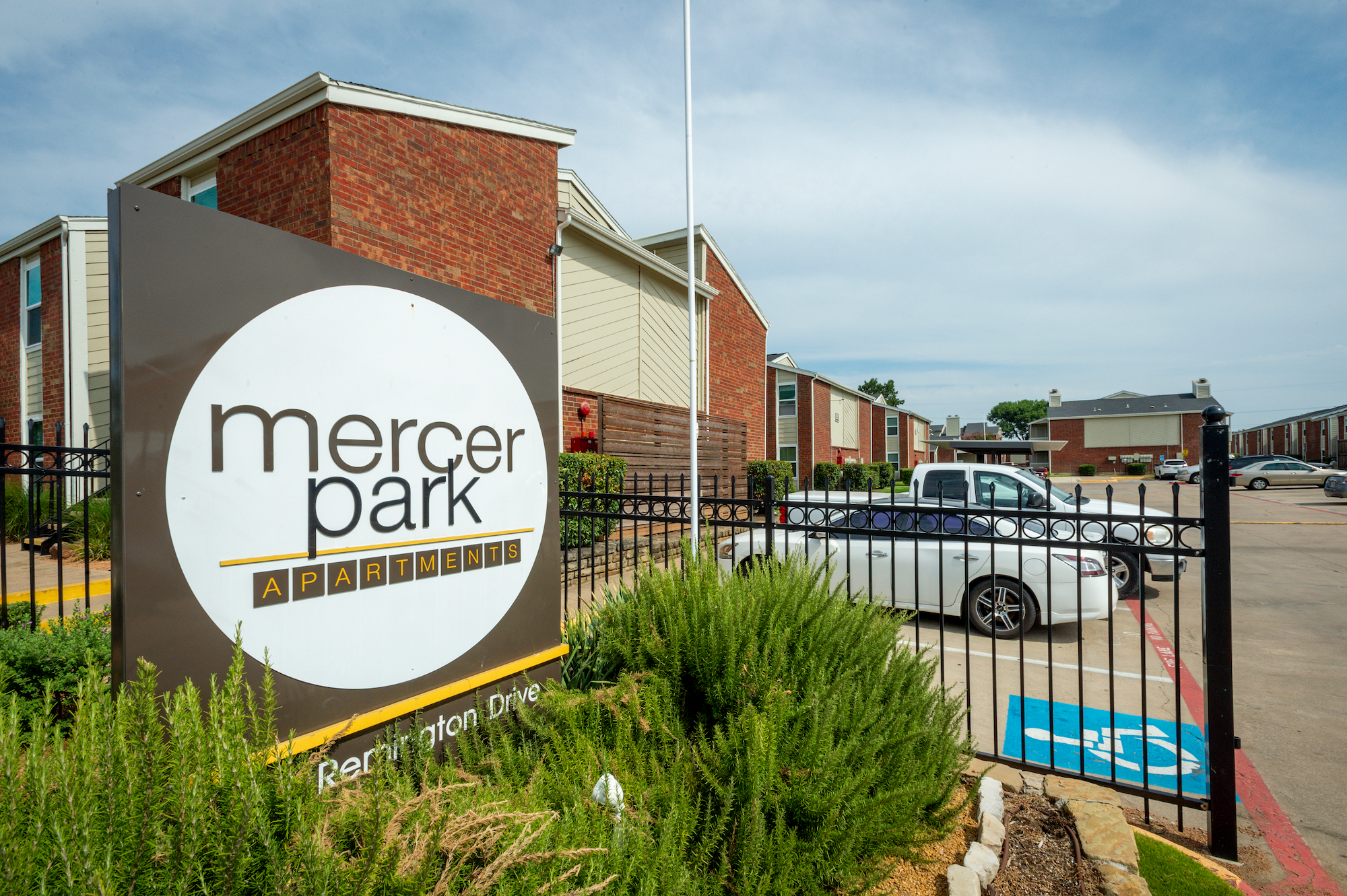 Mercer Park Mercer Park - Car