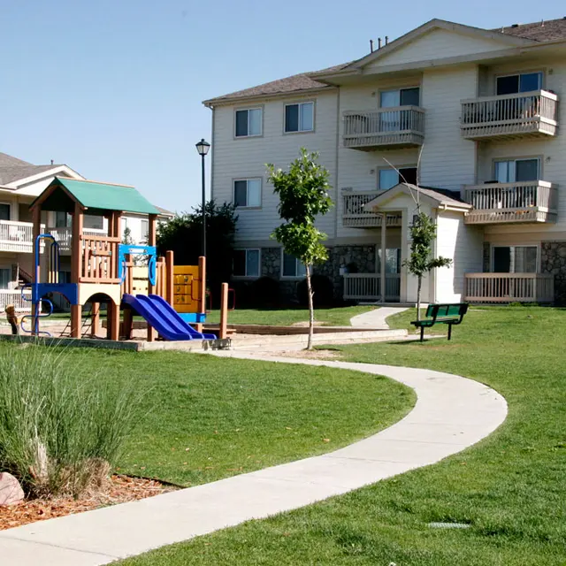 Baron Corporate Website - Lawn