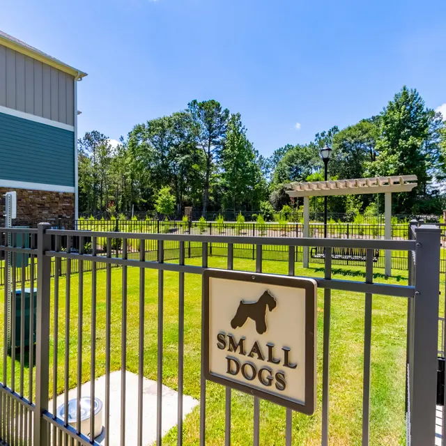 Summer Lake Summer Lake - Gate, Railing