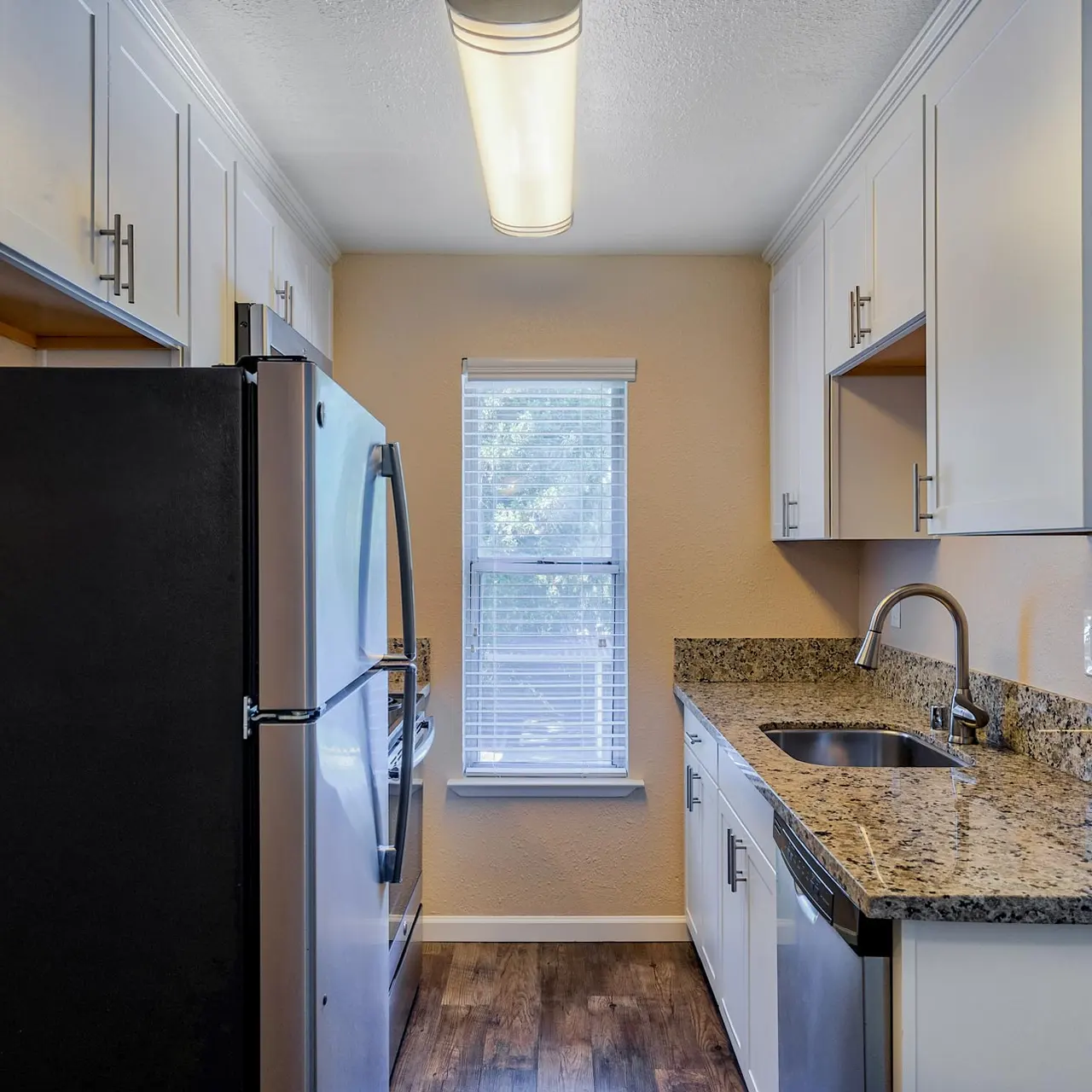 Hazel Wood Apartments - Room