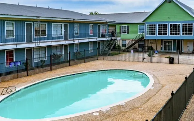 Northwest Corners - Hotel, Resort, Plant