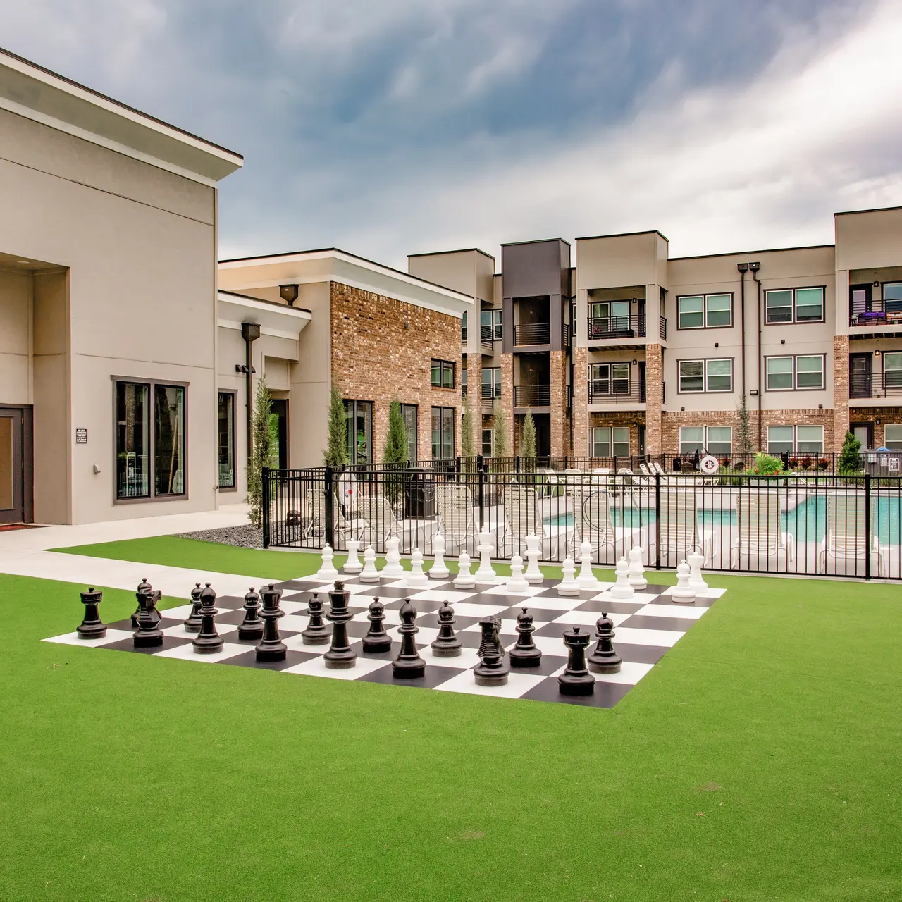 Crown at Seven Oaks Crown at Seven Oaks - Grass, City, Chess