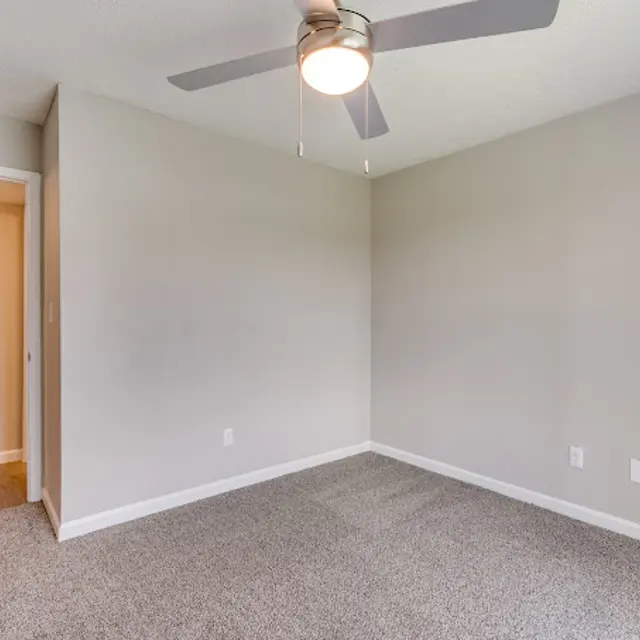 The Reserve at Eagle Landing The Reserve at Eagle Landing - Corner, Floor, Appliance