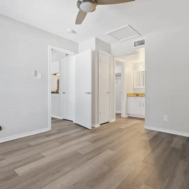 AlexP Oak Meadows E216-5.jpg