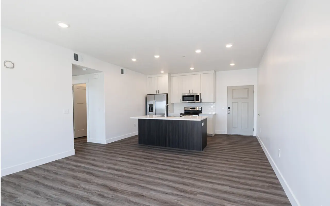 Station on 17th - Indoors, Interior Design, Floor