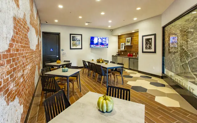 Casañas Village Apartments Lounge 