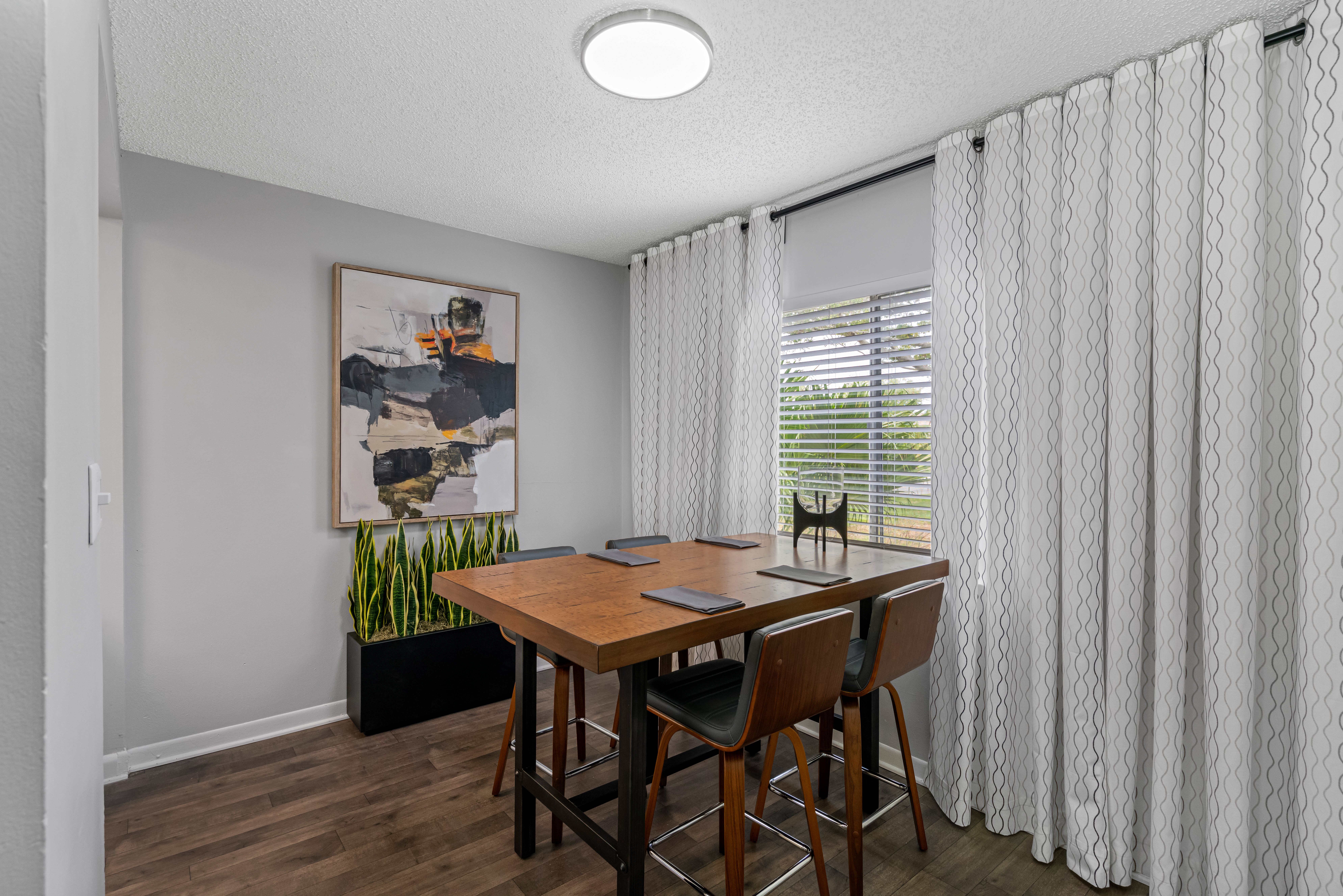 Osprey Pointe Osprey Pointe - Interior Design, Dining Room, Dining Table