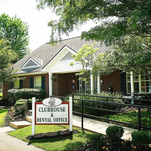 Spring Hill Apartments - Grass, Plant, Suburb