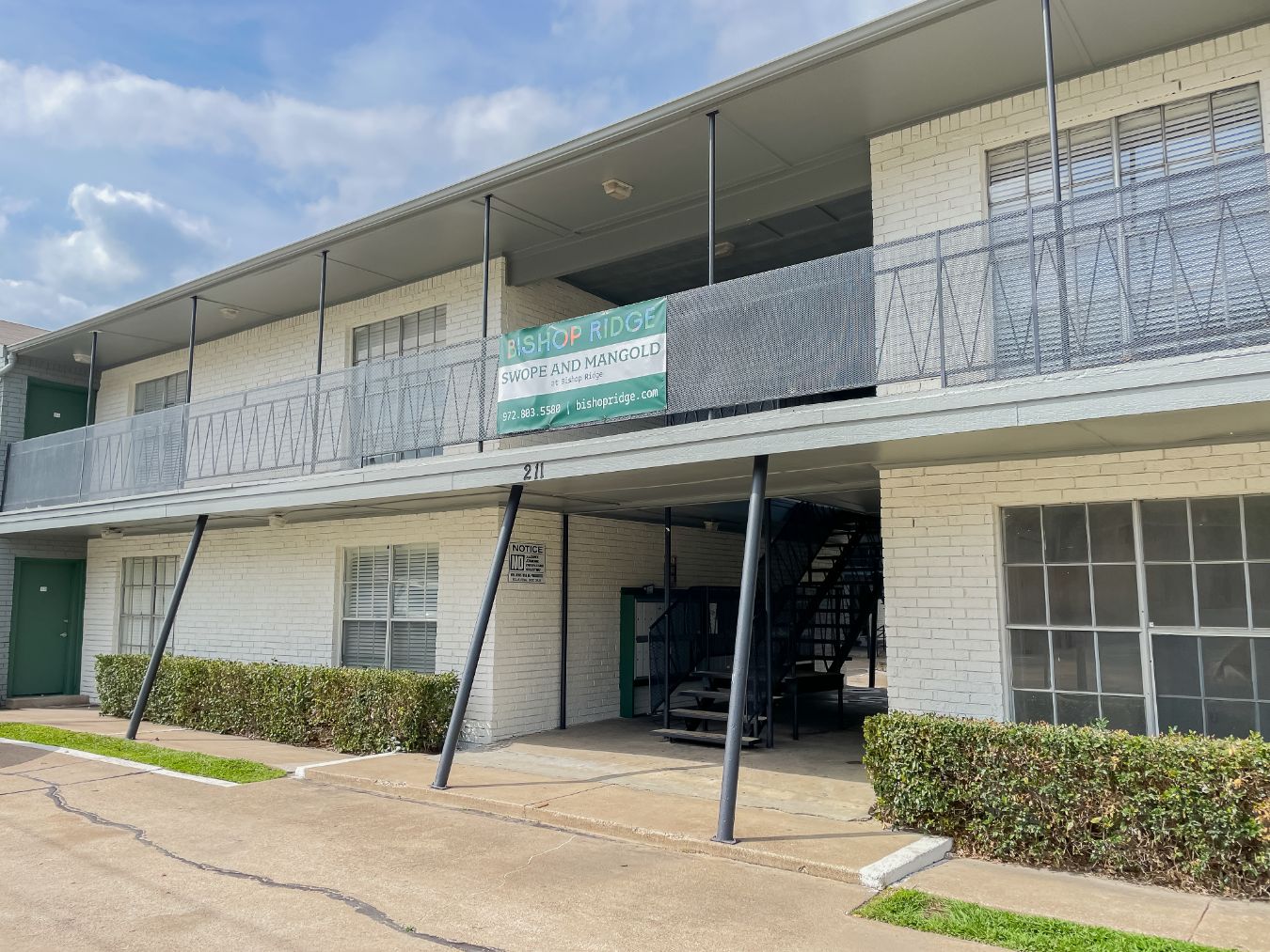 Live at Indio Live at Indio - Housing